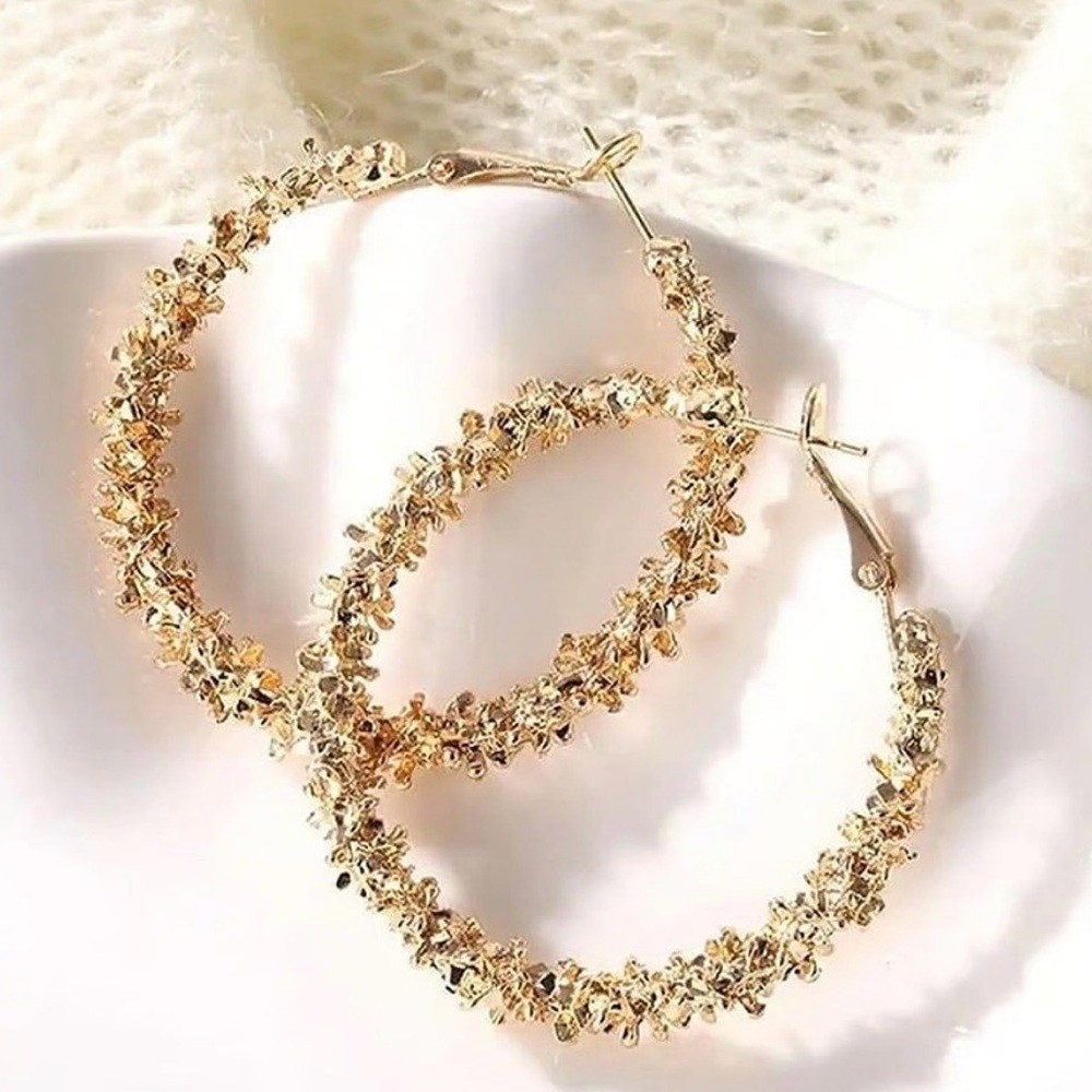 NEW! Textured Gold Fashion Hoop Earrings